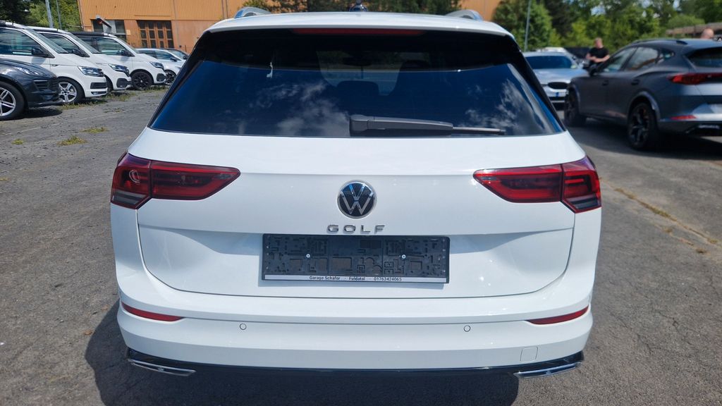 Volkswagen Golf VIII