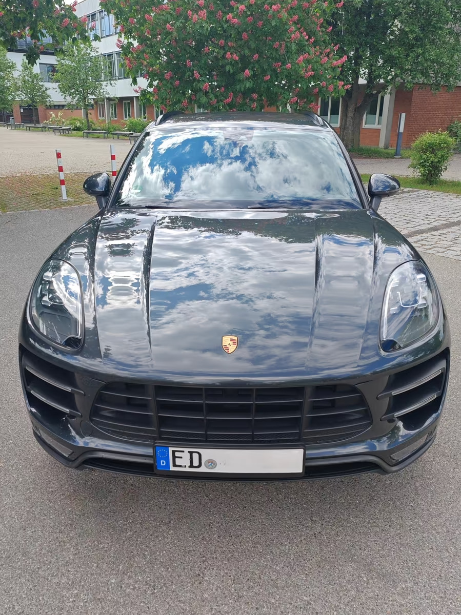 Porsche Macan Turbo